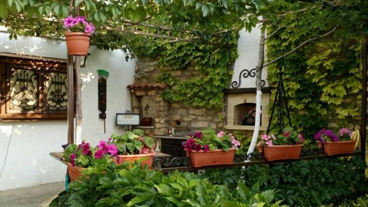 Retro - 19Th Century Guest House Balchik Exterior photo